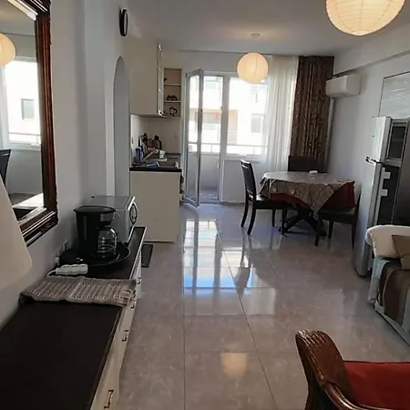 Bvine Apartment Nesebar